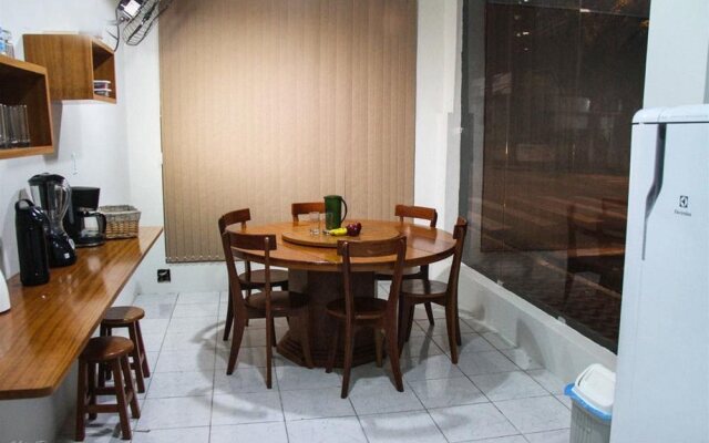 Boozers Pub & Hostel