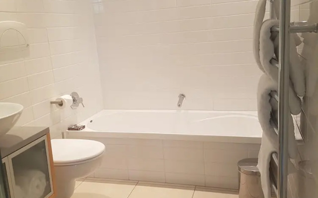 Waimahana Apartment 5