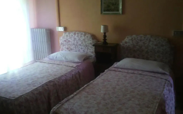 Villa Montrona RR