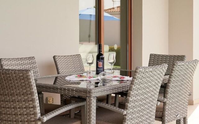 Angie Luxury Beach Villas