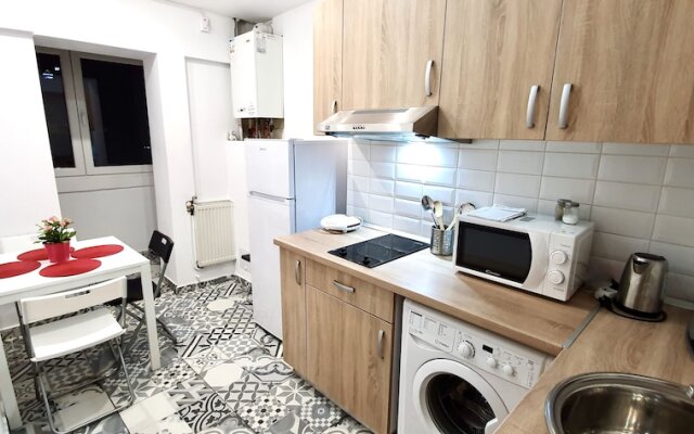 Downtown Victoria Apartments By CityBookings