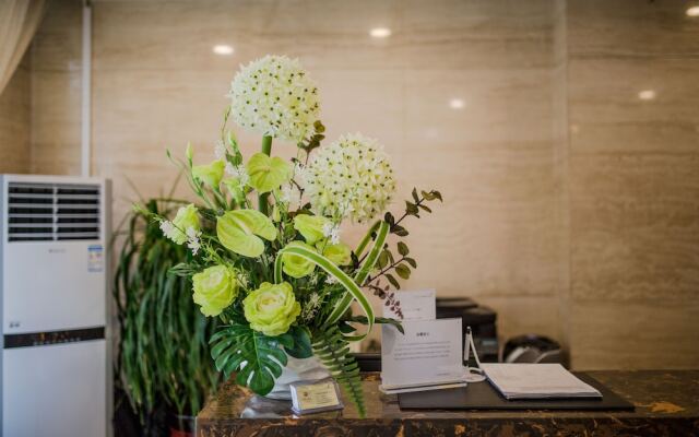 Dalian Precious Ginza Hotel