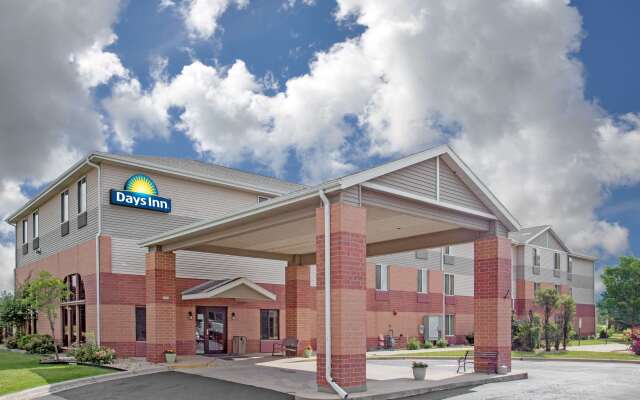 Days Inn by Wyndham Madison NE/Windsor
