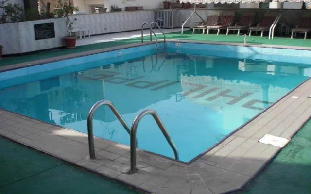 Philippe Luxor Hotel