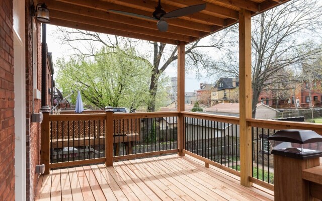 Apartments at 4340 Laclede Ave