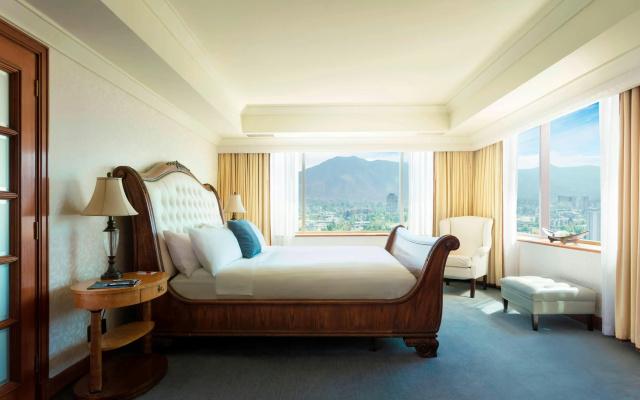 Santiago Marriott Hotel - Image 4