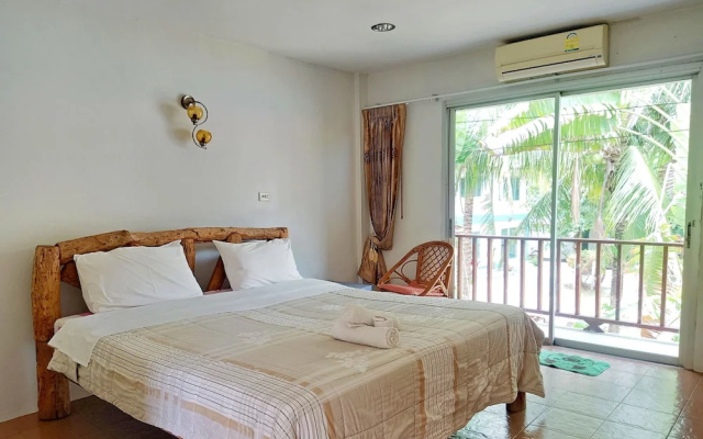 Wangnamkam Riverside Resort