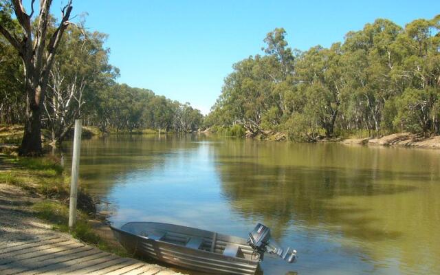 Deniliquin Riverside Caravan Park
