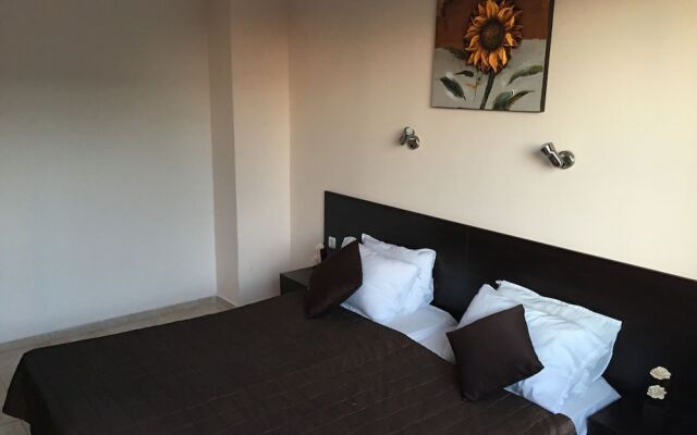 Room in Apartment - Elite Apartments is Located in the old Town of Pomorie