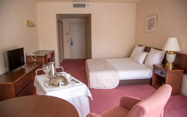 Santa Hotel