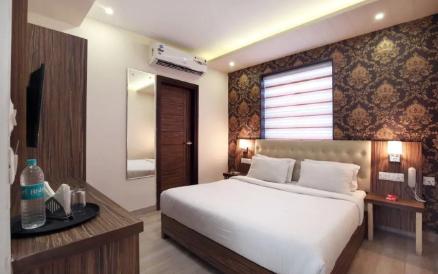 Tricity Relax Inn by OYO Rooms