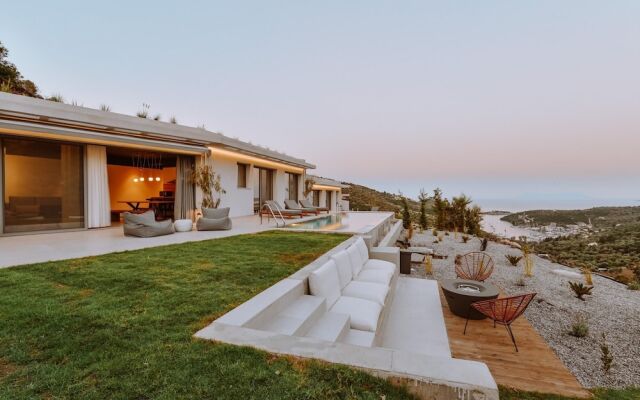 Theros Villa Complex With Private Pools
