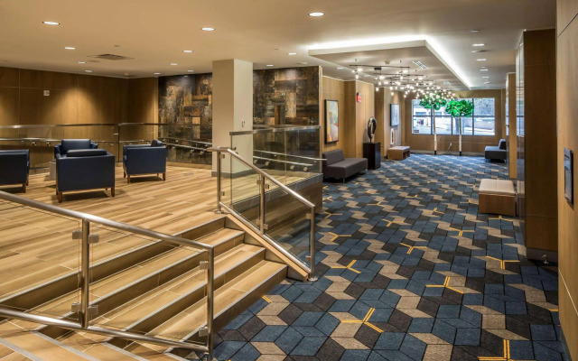 DoubleTree by Hilton Hotel & Suites Pittsburgh Downtown
