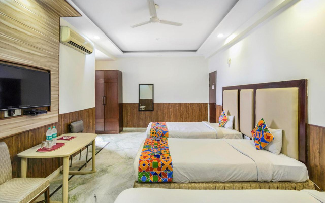 Fabhotel Jindal Palace