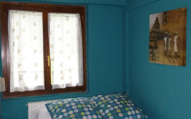 Casa Los Avellanos - Escarrilla