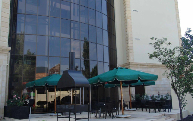 Sheki Saray