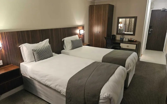 Palms Hotel & Retreat By Palette London Romford