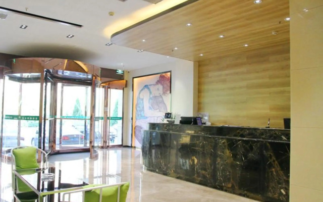 GYA Hotel Taiyuan Zonggai Zone Ancient County Chengnan Station