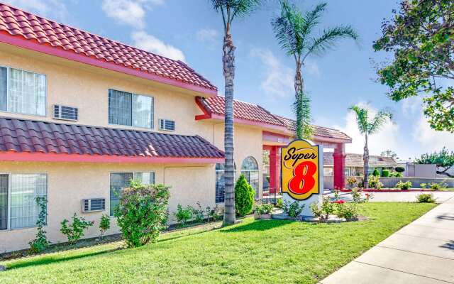 Super 8 by Wyndham Upland Ontario CA