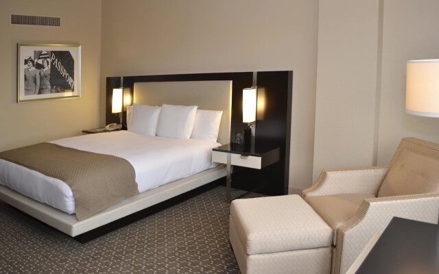 Doubletree by Hilton Houston Hobby Airport