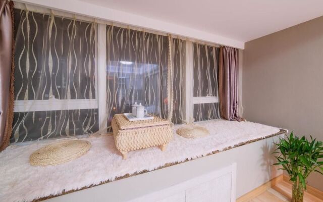 Shengteng Hotel (Hangzhou East Railway Station West Plaza)