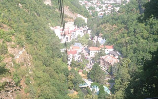 Borjomi Plato Hostel
