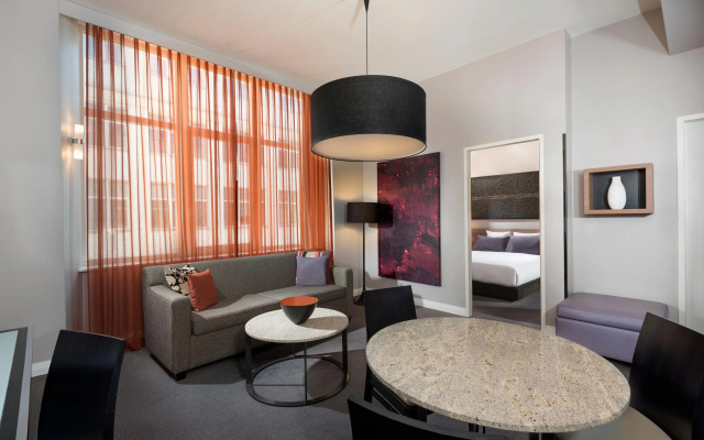 Adina Apartment Hotel Berlin CheckPoint Charlie