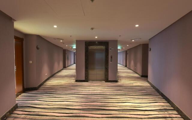 Grand Mayral Hotel