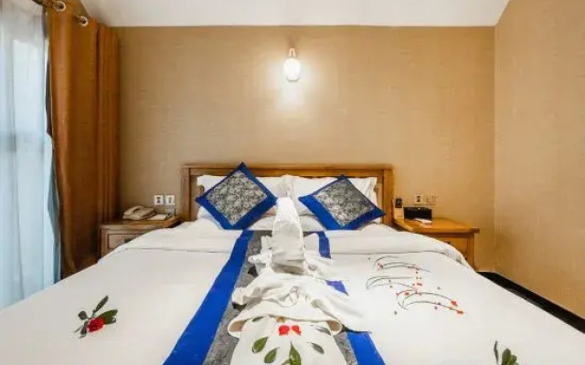 The Taibai Mountain Phoenix Spr Hotel
