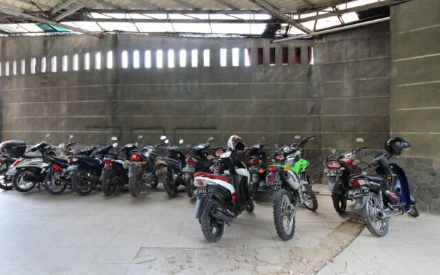 Airy Tugu Adipura Jendral Suprapto 19 Bandar Lampung