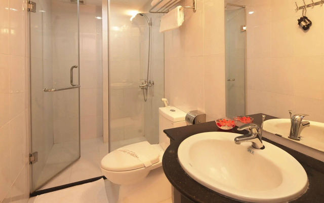 Hanoi Holiday Diamond Hotel
