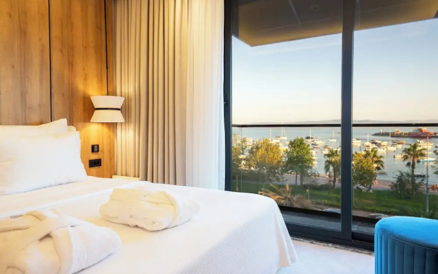 Premier Lounge Hotel