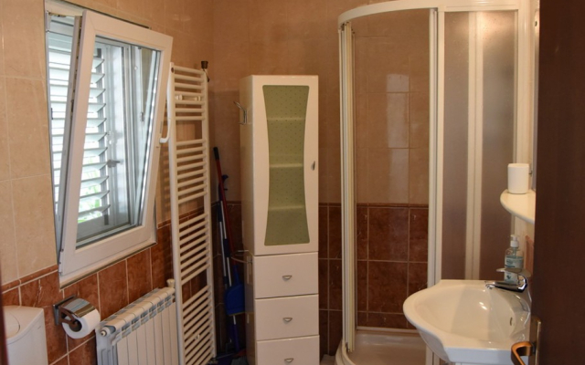 Apartment Ema - 30m from the sea A3 Murter, Island Murter