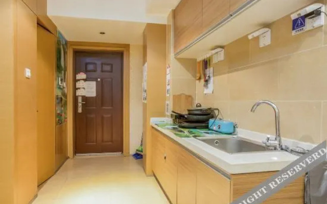 Milai hotel apartment (Jinan North Railway Plaza store)
