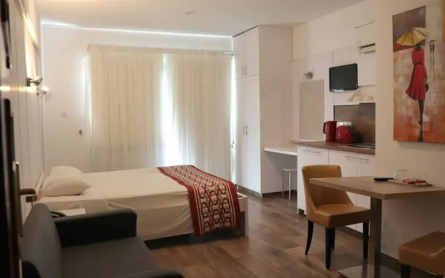 Layiotis Hotel Apartments