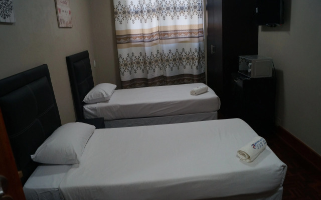 Miraton Eastgate Suites