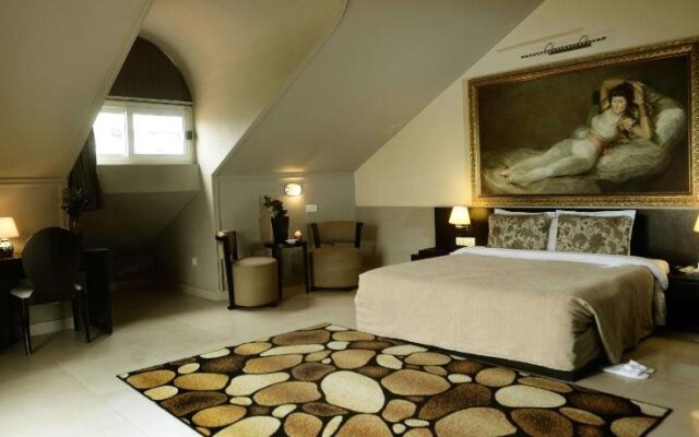 Elion House Hotel