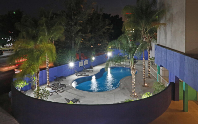 Staybridge Suites Guadalajara Expo by IHG