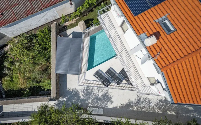 Pool House Old Town