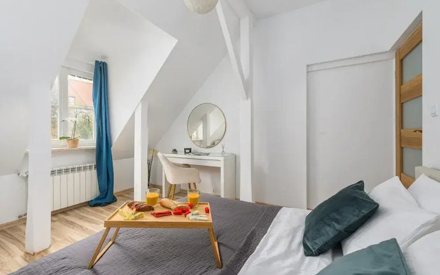 Lumina Apart for family in the Old Town