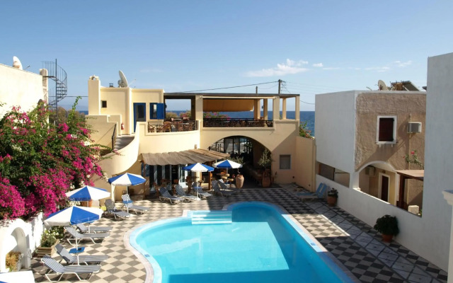Levante Beach Hotel