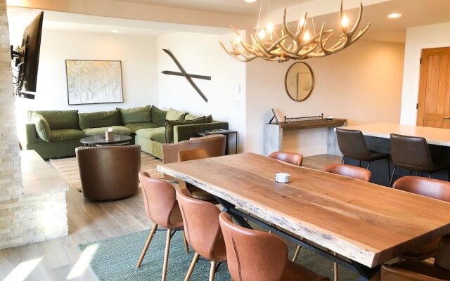 Bear Creek Lodge 407 4 Bedroom Condo by Alpine Lodging Telluride