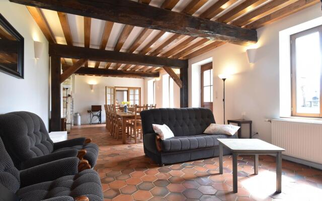 Tasteful Holiday Home in Sormery With Swimming Pool