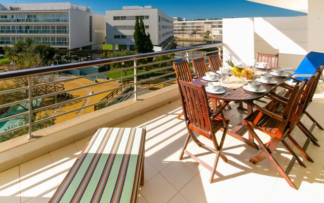 B19 - Marina Club Apartment