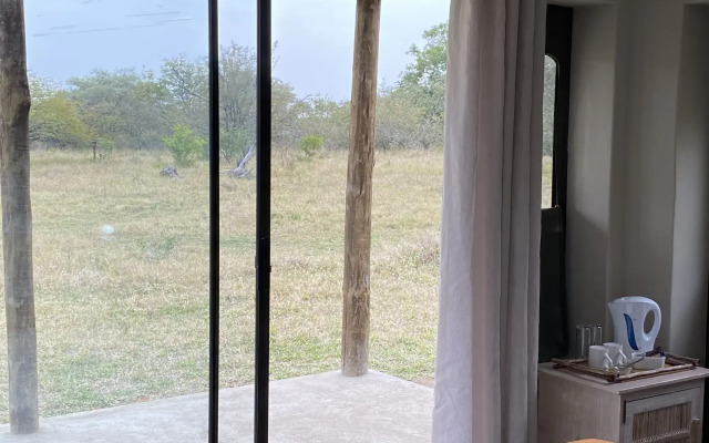 Sunset Lodge & Safaris