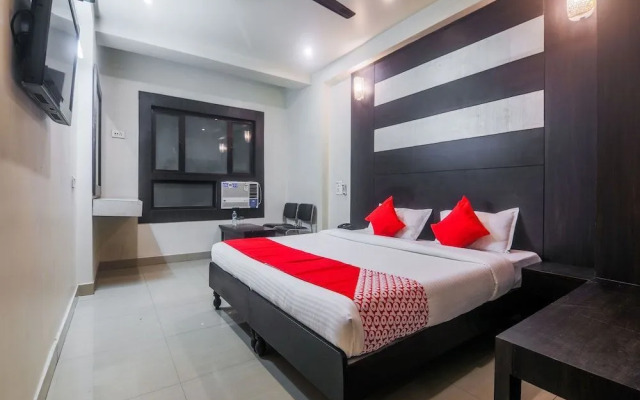 Hotel Starline by OYO Rooms