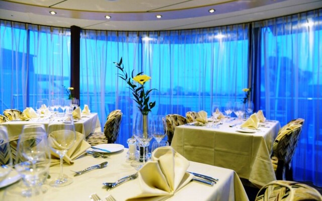 Baxter Hoare Hotelship - Adults only