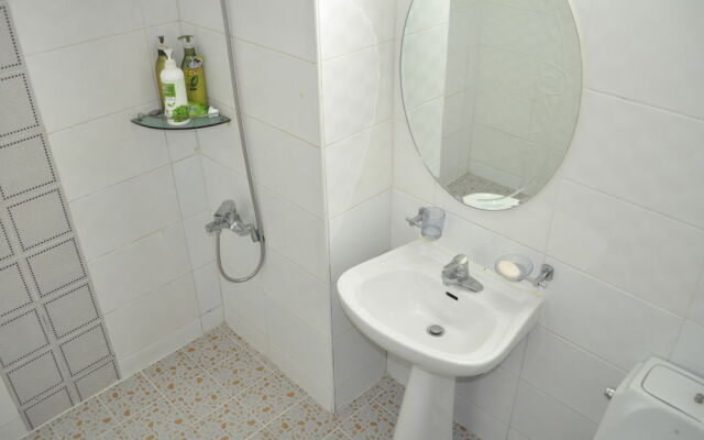 Goodstay Jeonju Wooshin Hotel