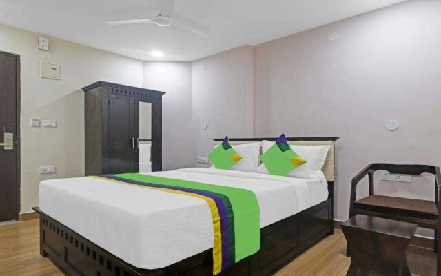 Treebo Trend Purple Square Hotel