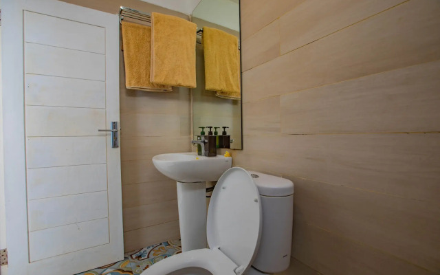 Gili Sands Hotel & Bar